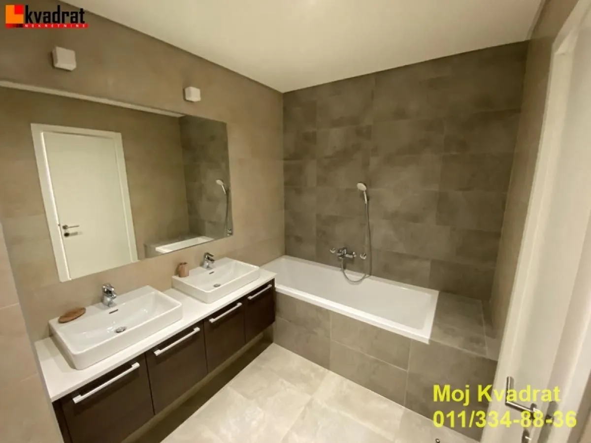 Sale, four bedroom apartment, 117m², Savski Venac, Beograd