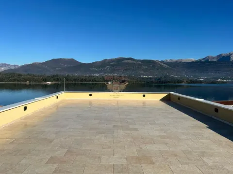 Sale, three bedroom apartment, 98m², Tivat, Crna Gora