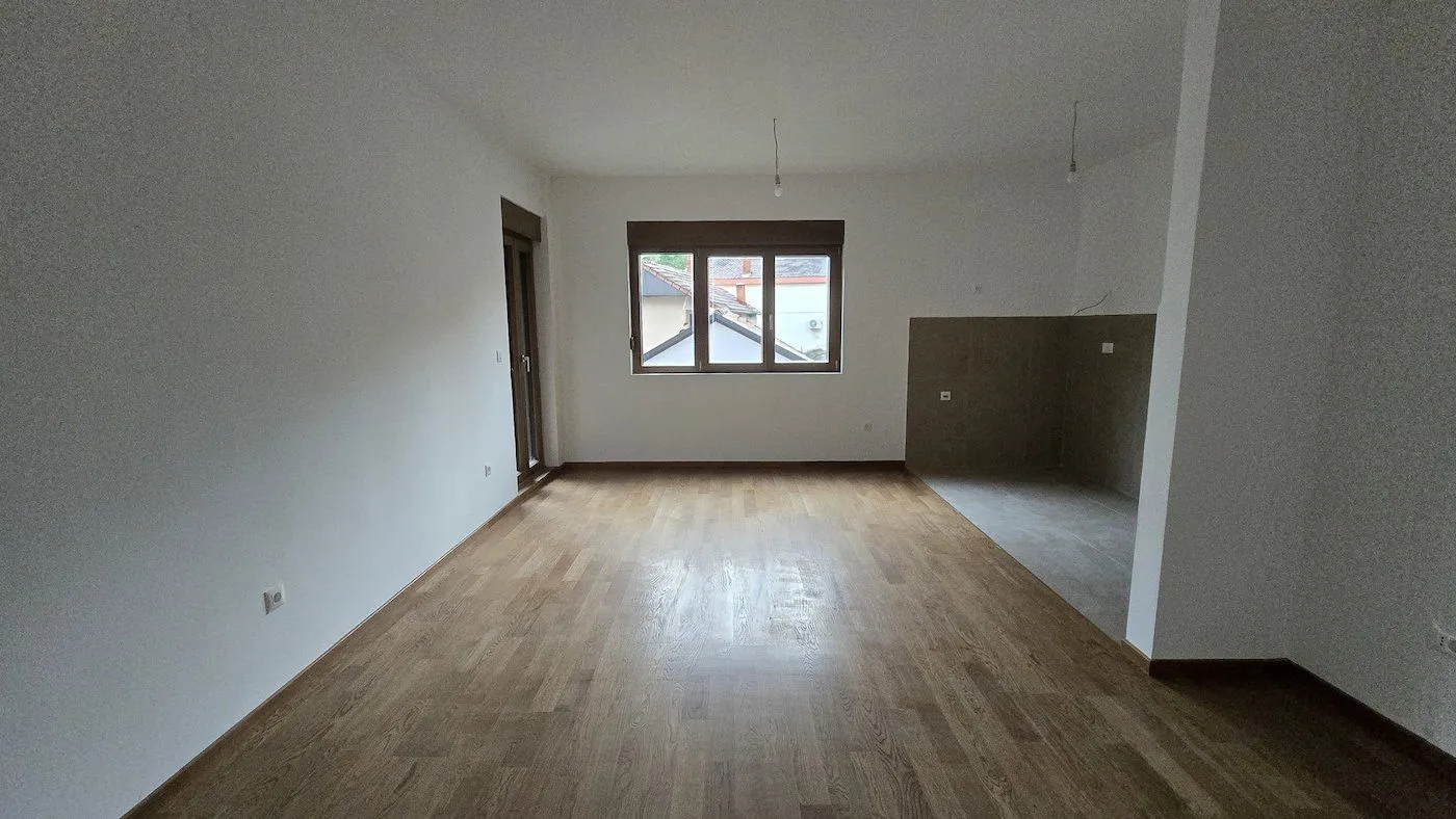 Izdavanje, stan, 90m², Vezirov Most, Podgorica