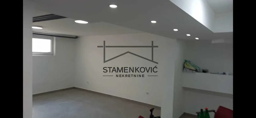 Sale, office space, 82m², Veternik, Novi Sad Sve Podlokacije