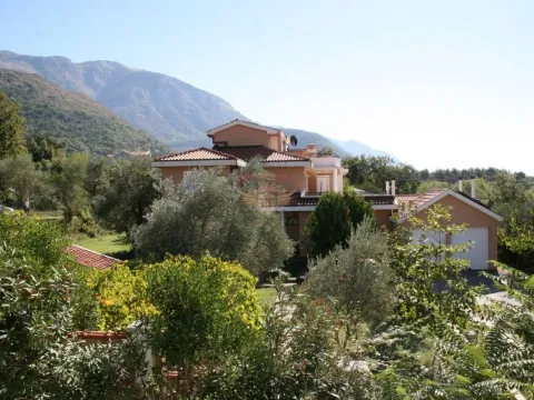 Prodaja, kuća, 450m², Tivat, Crna Gora