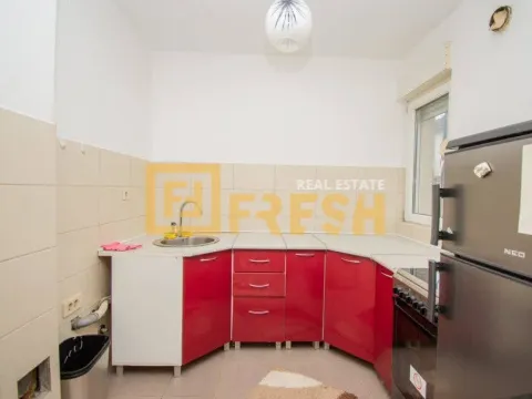 Izdavanje, trosoban stan, 90m², Dalmatinska ulica, Podgorica - image 6