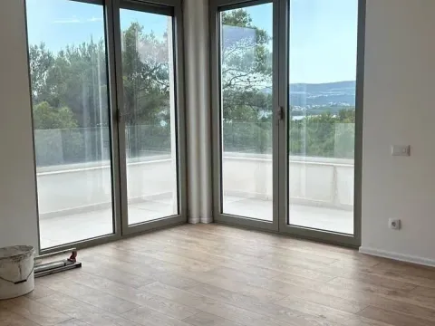 Sale, two bedroom apartment, 103m², Kavač, Kotor - image 2