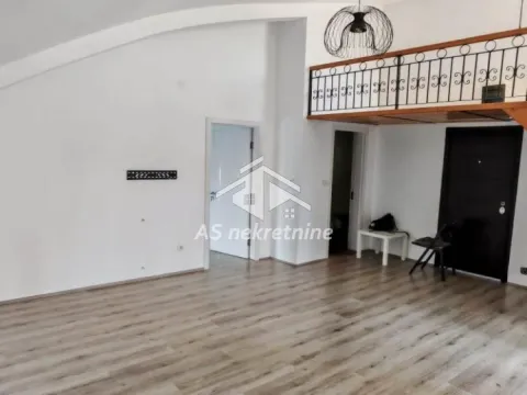 Izdavanje, trosoban stan, 74m², Gradska Bolnica, Zvezdara Sve Podlokacije - image 6