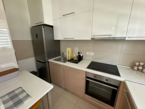 Izdavanje, poslovni prostor, 78m², Centar, Novi Sad - image 7