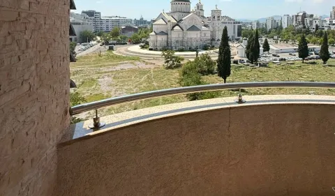 Izdavanje, dvosoban stan, 83m², Preko Morače, Podgorica - image 14