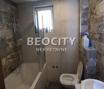 Sale, house, 370m², Adice, Novi Sad Sve Podlokacije - image 14