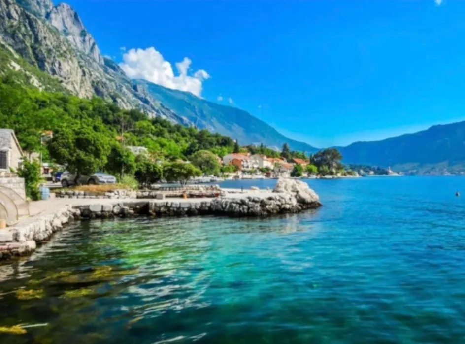 Izdavanje, jednosoban stan, 50m², Kotor, Crna Gora