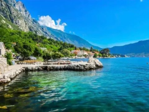 Izdavanje, jednosoban stan, 50m2, Kotor Izdavanje, jednosoban stan, 50m2, Kotor