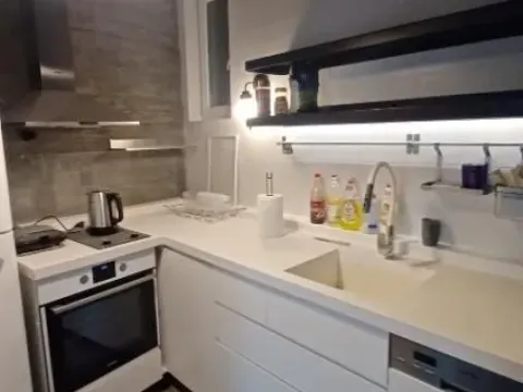 Izdavanje, trosoban stan, 125m², Stari Grad, Beograd - image 10