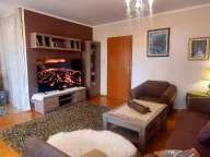 Izdavanje, dvosoban stan, 72m², Momišići, Podgorica - image 1