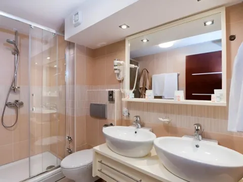 Sale, hospitality venue, 1450m², Igalo, Herceg Novi - image 24