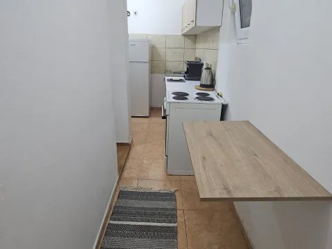 Rent, three bedroom apartment, 60m², Dumidran, Tivat - image 5