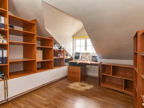 Izdavanje, kuća, 400m², Donja Gorica, Podgorica - image 31