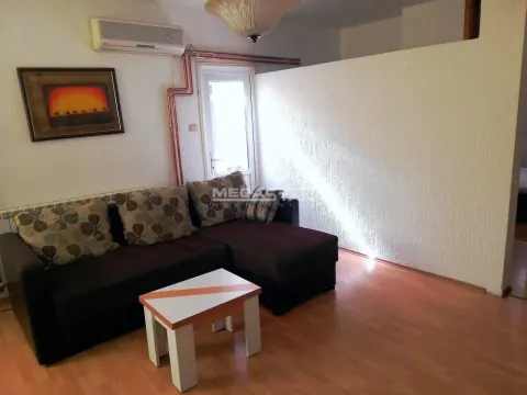 Prodaja, trosoban stan, 72m², Zemun Centar, Zemun Sve Podlokacije - image 2