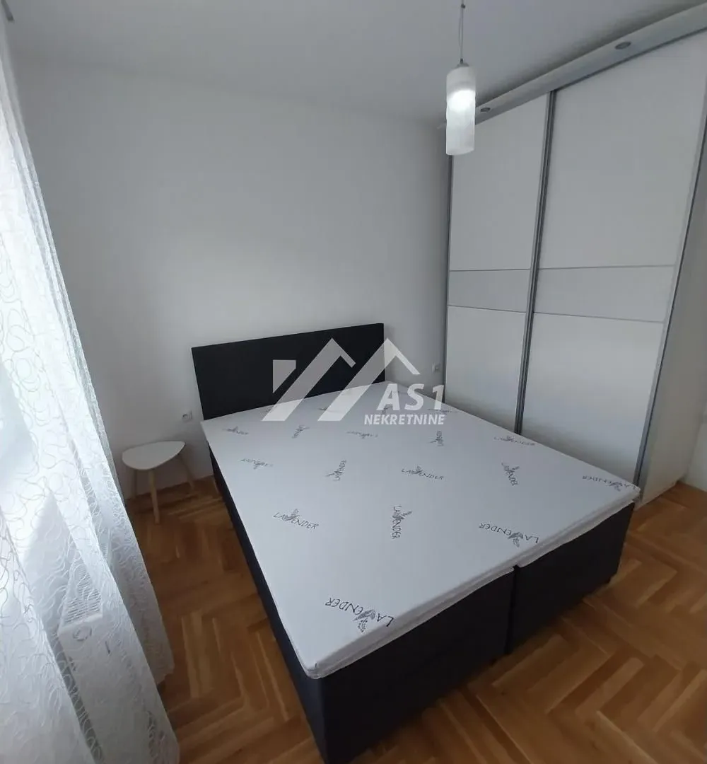Izdavanje, četvorosoban stan, 70m², Podbara, Novi Sad Sve Podlokacije