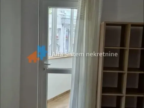 Izdavanje, dvosoban stan, 70m², Vračar Hram, Vračar Sve Podlokacije - image 11