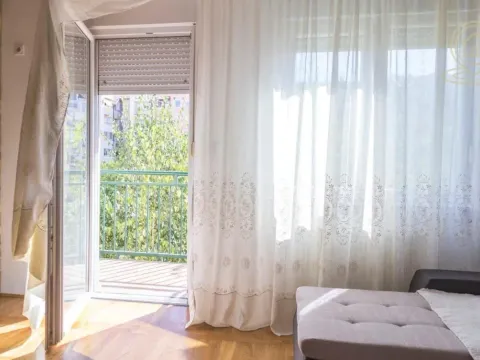 Izdavanje, dvosoban stan, 45m², Nova Detelinara, Novi Sad Sve Podlokacije - image 7