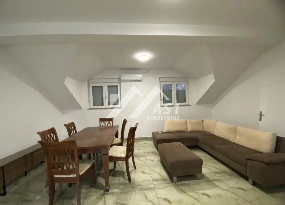 Izdavanje, trosoban stan, 75m², Stari Majur, Petrovaradin