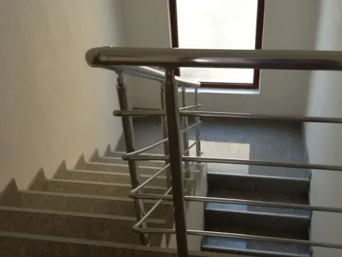 Prodaja, kuća, 130m², Šušanj, Bar - image 4