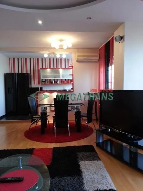 Rent, four bedroom apartment, 100m², Centar, Novi Sad
