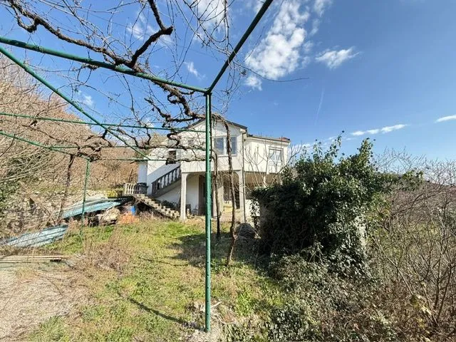 Prodaja, kuća, 200m², Danilovgrad, Crna Gora