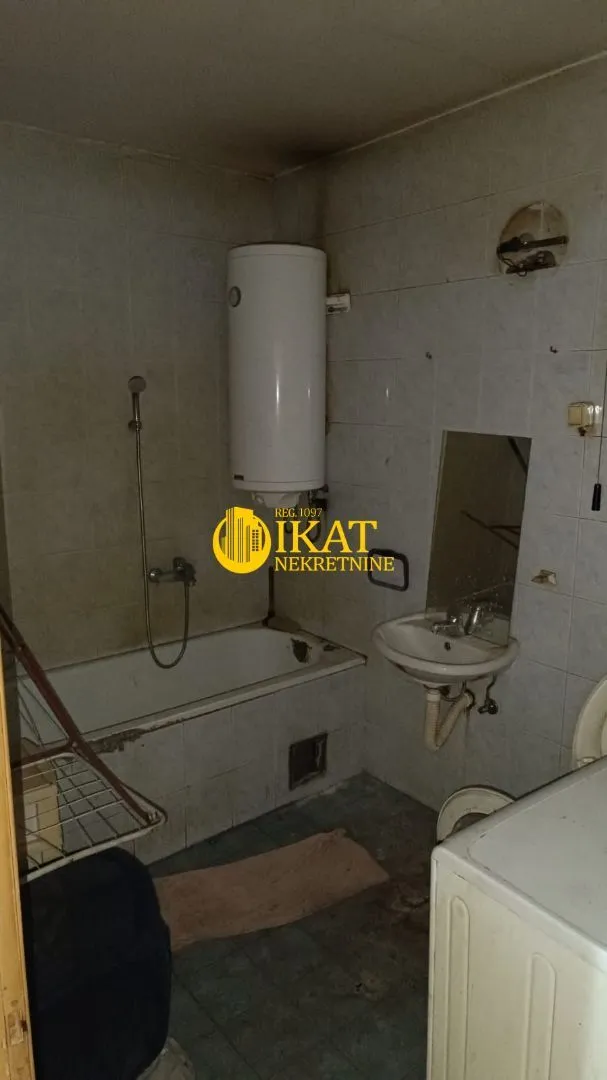 Prodaja, četvorosoban stan, 93m², Bogoslovija, Palilula Sve Podlokacije