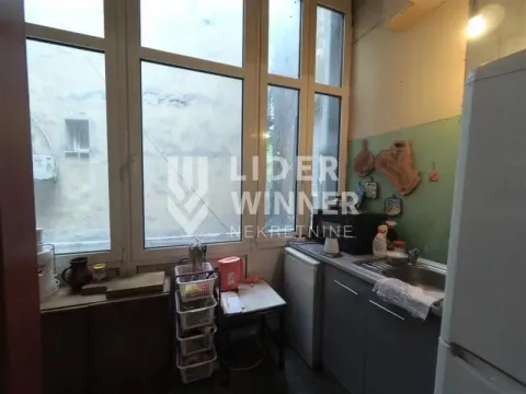 Prodaja, trosoban stan, 90m², Kalenić Pijaca, Vračar Sve Podlokacije - image 7