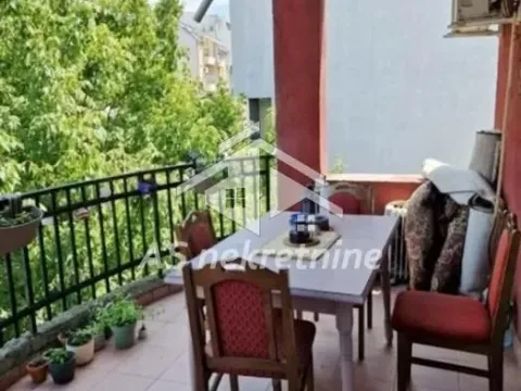 Rent, three bedroom apartment, 85m², Južni Bulevar, Vračar Sve Podlokacije - image 20