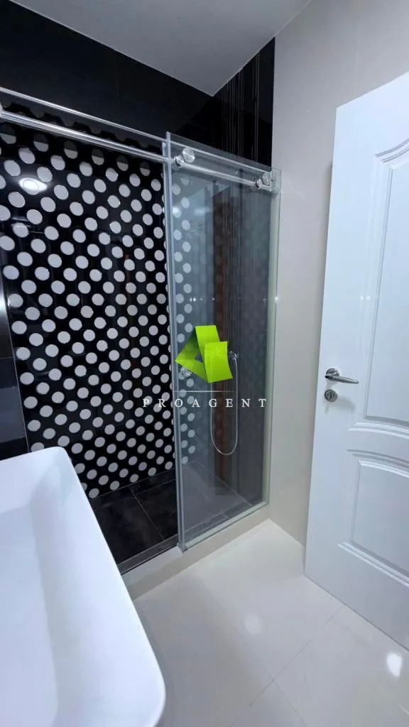 Sale, four bedroom apartment, 156m², Palilula, Niš