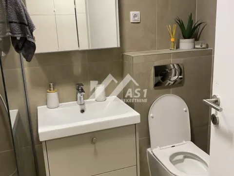 Izdavanje, trosoban stan, 61m², Liman 3, Novi Sad Sve Podlokacije - image 9