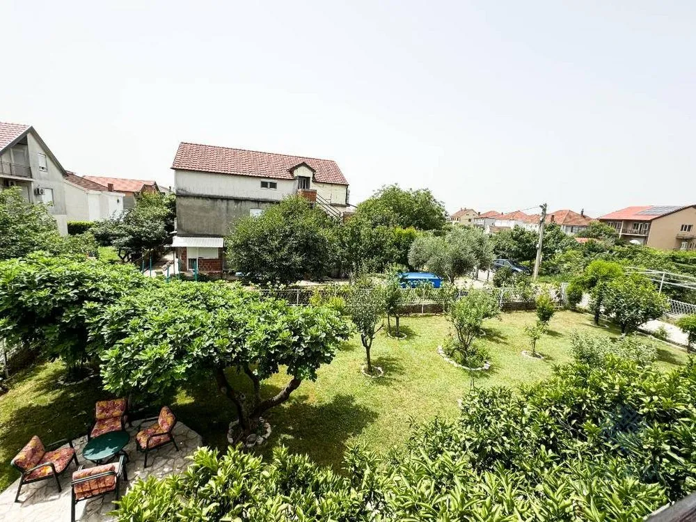 Prodaja, kuća, 210m², Masline, Podgorica