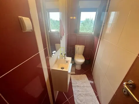 Sale, three bedroom apartment, 136m², Centar, Podgorica - image 15