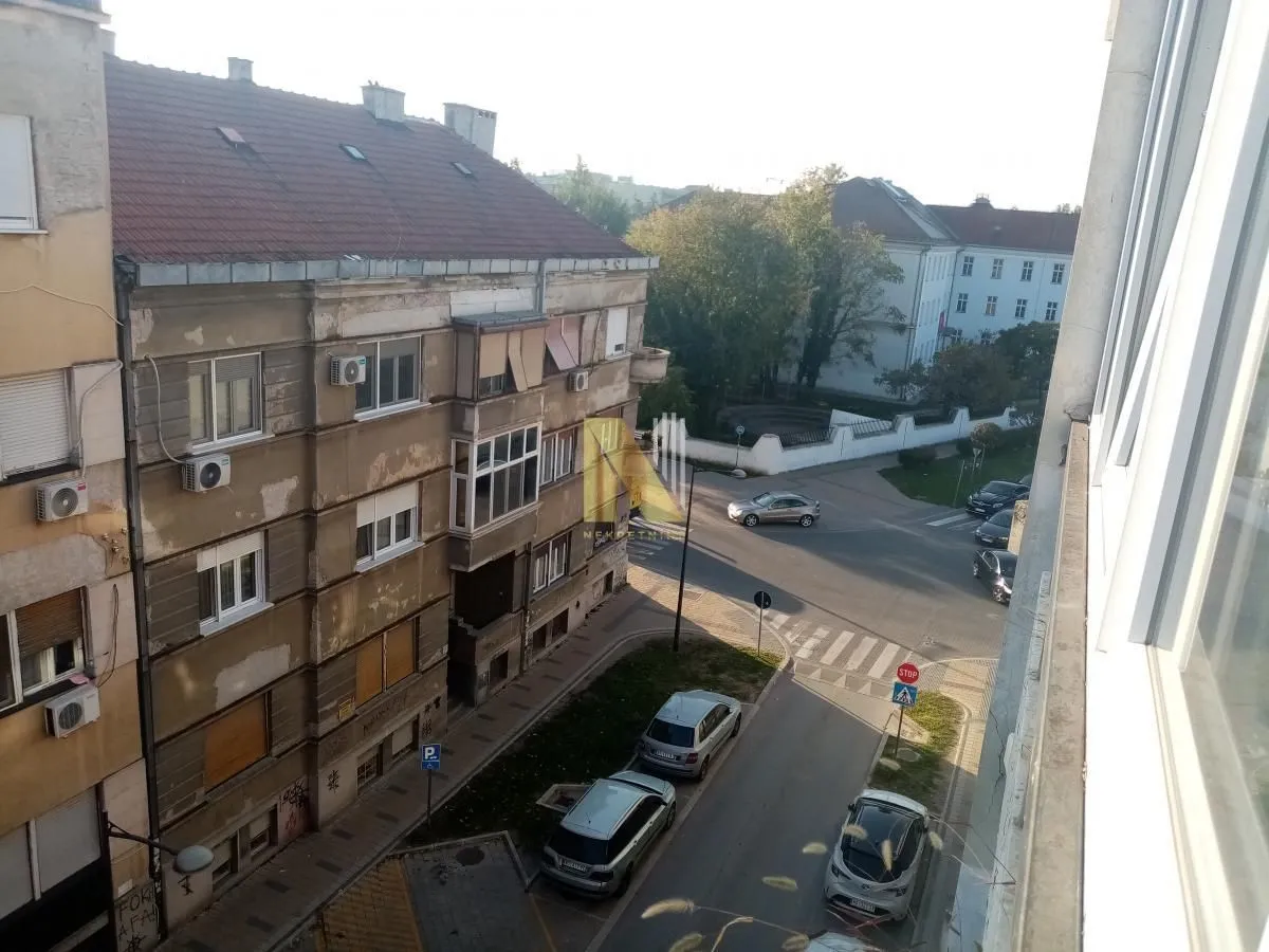Prodaja, trosoban stan, 86m², Kej, Novi Sad Sve Podlokacije