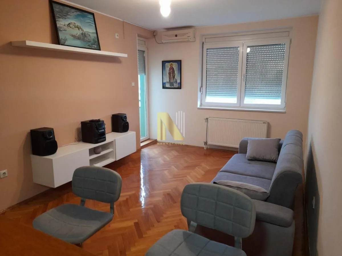 Prodaja, jednosoban stan, 43m², Grbavica, Novi Sad Sve Podlokacije
