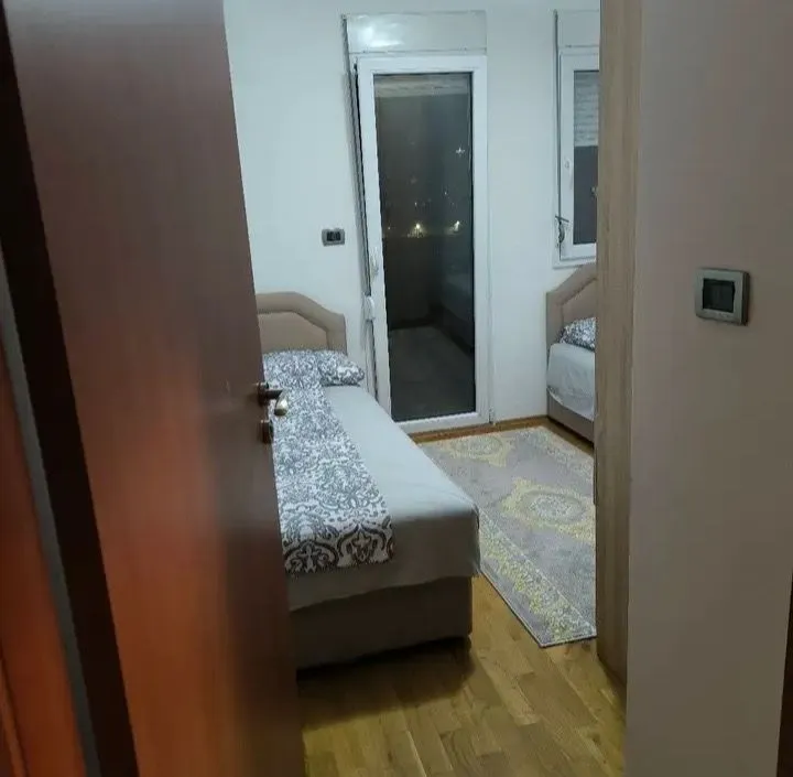 Rent, one bedroom apartment, 80m², Krivi Most, Podgorica