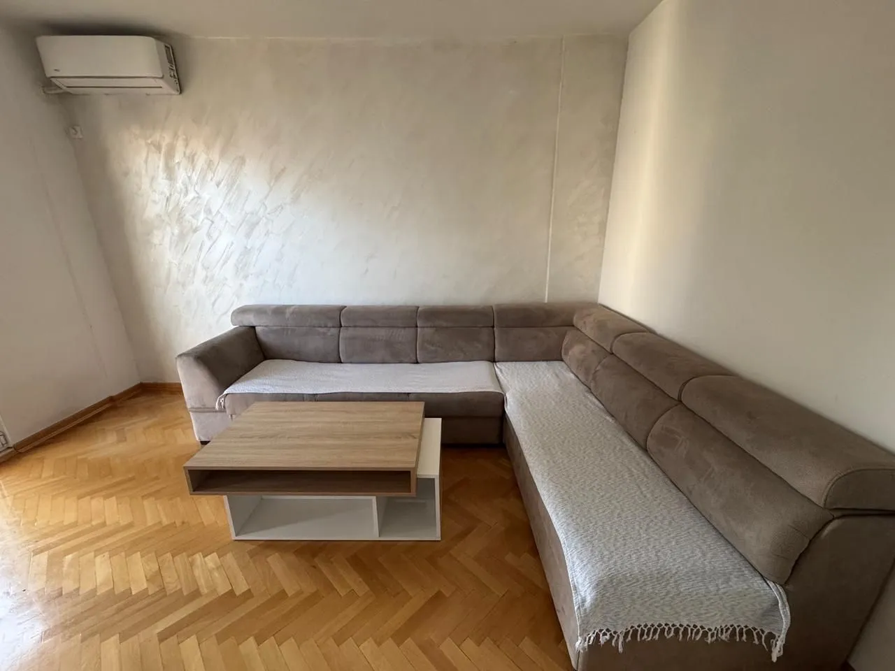 Izdavanje, jednosoban stan, 50m², Preko Morače, Podgorica