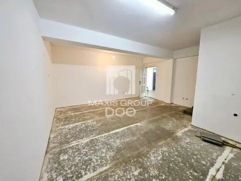 Izdavanje, poslovni prostor, 82m², Zemun Kalvarija, Zemun Sve Podlokacije - image 4