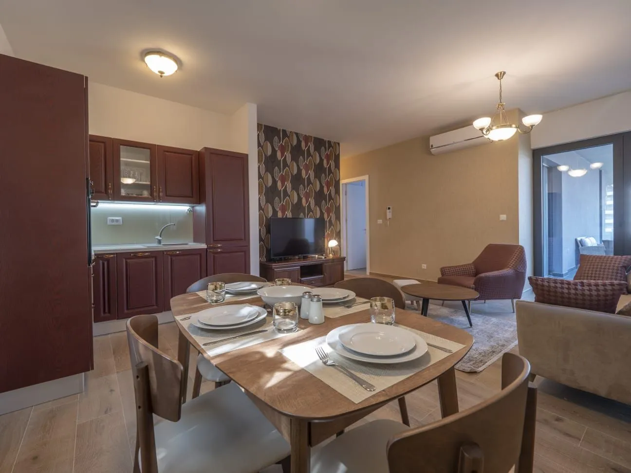 Rent, two bedroom apartment, 80m², Centar, Budva