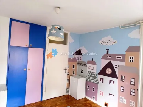 Izdavanje, trosoban stan, 86m², Vračar Sve Podlokacije, Beograd - image 10