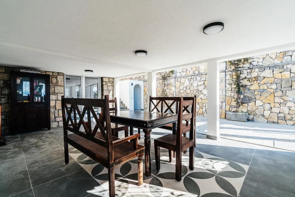 Sale, house, 350m², Reževići, Budva