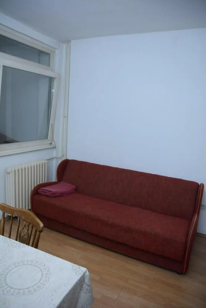 Izdavanje, jednosoban stan, 24m², Zvezdara Sve Podlokacije, Beograd