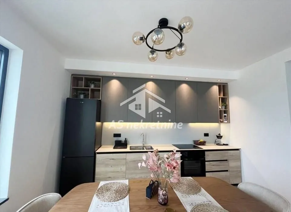 Rent, three bedroom apartment, 80m², Savski Venac, Beograd
