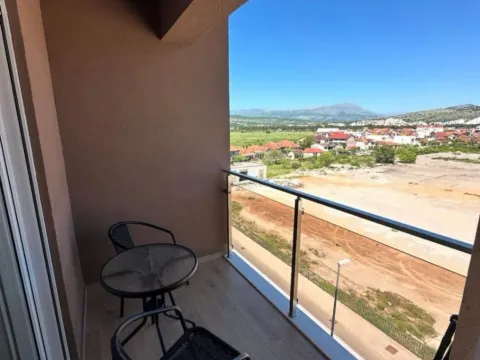 Izdavanje, jednosoban stan, 49m², New City, Podgorica - image 8