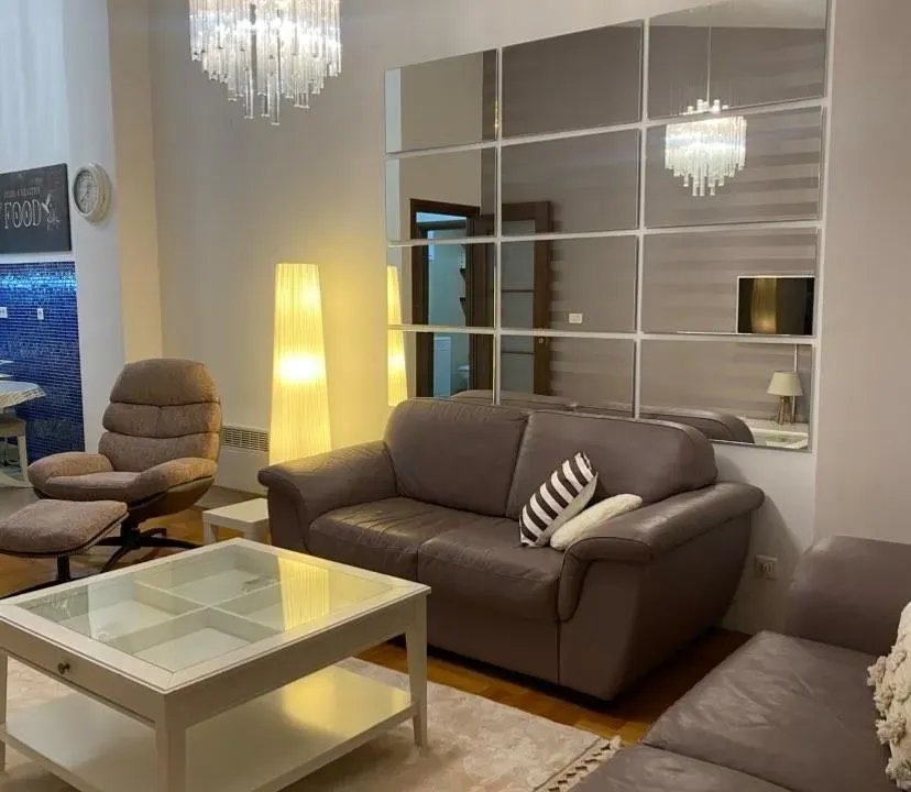 Izdavanje, jednosoban stan, 52m², City Kvart, Podgorica