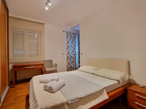 Rent, house, 240m², Sveti Stefan, Budva - image 24