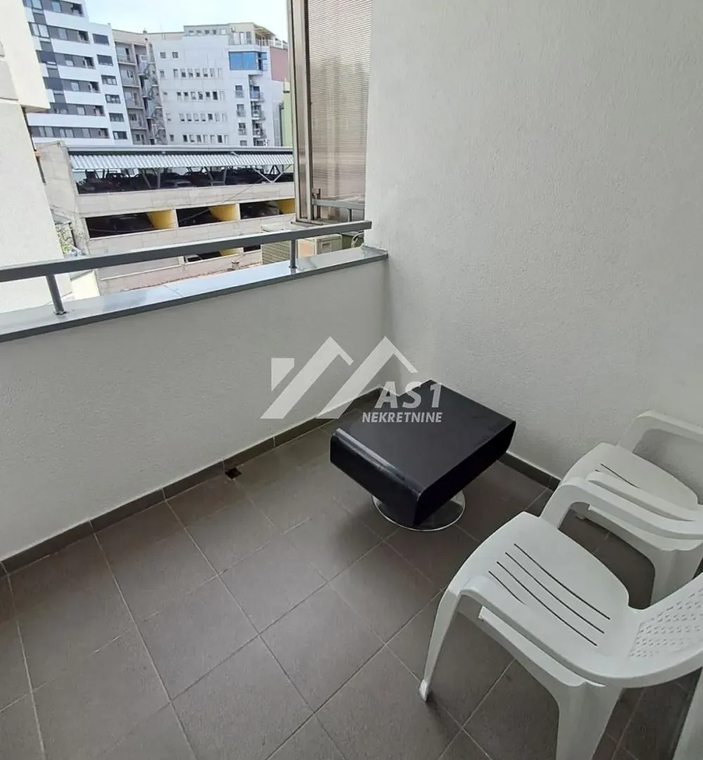 Izdavanje, dvosoban stan, 46m², Grbavica, Novi Sad Sve Podlokacije