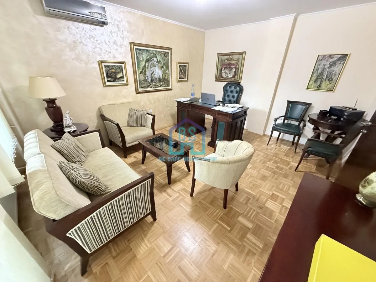 Prodaja, trosoban stan, 72m², Bulevar Oslobodjenja, Novi Sad Sve Podlokacije