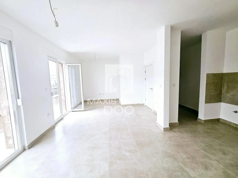 Prodaja, dvosoban stan, 53m², Centar, Stara Pazova