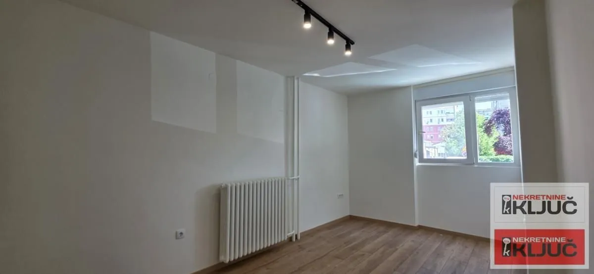 Prodaja, jednosoban stan, 37m², Sajmište, Novi Sad